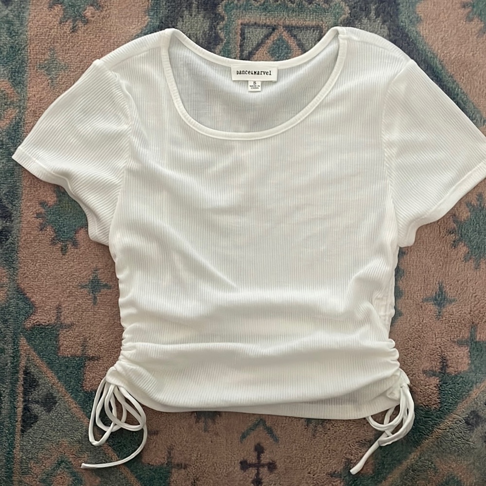 Side tie tee